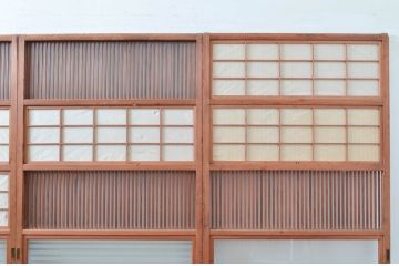 アンティーク建具　風情のある佇まいが魅力的な裏障子付き格子戸4枚セット(引き戸、障子戸)(R-080442)