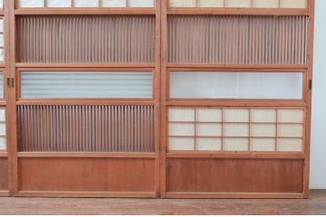 アンティーク建具　風情のある佇まいが魅力的な裏障子付き格子戸4枚セット(引き戸、障子戸)(R-080442)