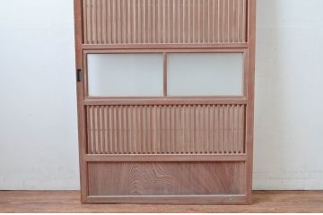 アンティーク建具　上手物!!　変わり型　小窓付きで使い勝手の良い裏障子付き格子戸1枚(引き戸、障子戸)(R-080443)
