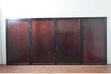 アンティーク建具　いぶされた味わいが魅力的な漆塗り板戸4枚セット(引き戸)(R-080444)