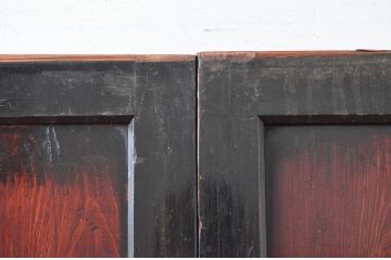 アンティーク建具　いぶされた味わいが魅力的な漆塗り板戸4枚セット(引き戸)(R-080444)