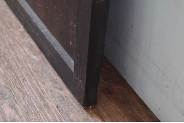 アンティーク建具　上質な和の空間づくりに活躍する板戸1枚(引き戸)(R-080445)