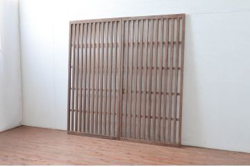 アンティーク建具　和モダンな空間づくりにおすすめの荒格子戸2枚セット(引き戸)(R-080448)