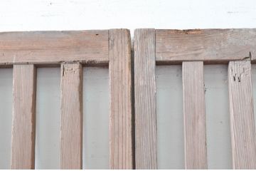 アンティーク建具　和モダンな空間づくりにおすすめの荒格子戸2枚セット(引き戸)(R-080448)