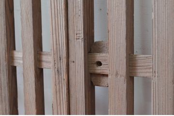 アンティーク建具　和モダンな空間づくりにおすすめの荒格子戸2枚セット(引き戸)(R-080448)
