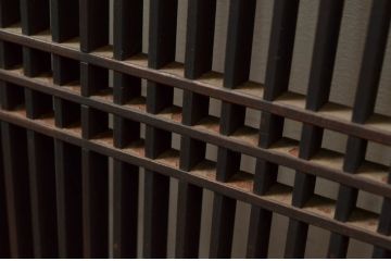 アンティーク建具　上手物　整然と並んだ格子が美しい筬欄間1枚(オサランマ、明り取り)(R-080455)