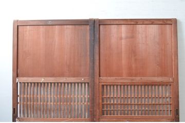 アンティーク建具　明治大正期　素朴な木の風合いが味わい深い裏障子付き格子帯戸2枚セット(引き戸、格子戸、板戸、障子戸)(R-080460)