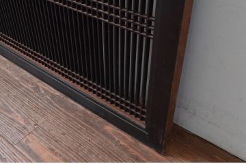 アンティーク建具　整然と並ぶ格子が目を惹く大きく立派な筬欄間2枚セット(明かり取り、明り取り、オサランマ、おさらんま、格子欄間)(R-080461)