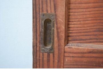 アンティーク建具　温かみのある古い木味が素敵な引き戸2枚セット(板戸)(R-080463)