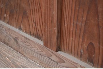 アンティーク建具　温かみのある古い木味が素敵な引き戸2枚セット(板戸)(R-080463)