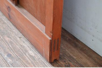 アンティーク建具　希少サイズ　上手物!!　細かな狐格子(升目格子)が魅力的な蔵戸1枚(きつね格子、マス目格子、引き戸、格子戸、玄関戸)(R-080467)