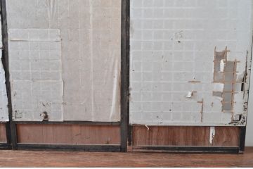 アンティーク建具　希少デザイン　上手物　上質な和モダン空間を演出してくれる厚手で背の高い狐格子(升目格子)の障子戸4枚セット(きつね格子、マス目格子、引き戸、格子戸)(R-080470)