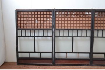 アンティーク建具　凛とした和空間を演出する引き戸4枚セット(窓、格子戸、障子戸、ガラス戸)(R-080480)