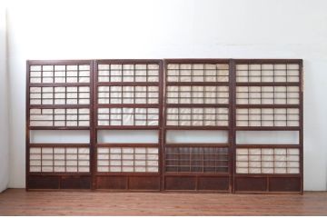 アンティーク建具　風情のある佇まいが魅力的な裏障子付き格子戸4枚セット(引き戸、障子戸、ガラス帯戸)(R-080483)