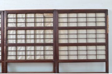 アンティーク建具　風情のある佇まいが魅力的な裏障子付き格子戸4枚セット(引き戸、障子戸、ガラス帯戸)(R-080483)