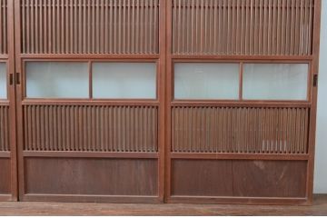 アンティーク建具　上手物!!　縦桟が太くて立派な裏障子付き格子戸4枚セット(引き戸、障子戸、ガラス帯戸)(R-080484)