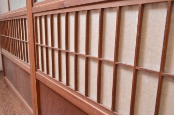 アンティーク建具　上手物!!　縦桟が太くて立派な裏障子付き格子戸4枚セット(引き戸、障子戸、ガラス帯戸)(R-080484)