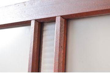 アンティーク建具　明るい木色が空間のアクセントになるレトロなガラス扉1枚(木製扉、ドア)(R-080486)