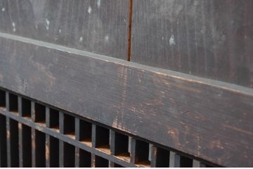 アンティーク建具　歴史を刻んだ風合いが趣溢れる格子帯戸1枚(ドア、格子戸、木製扉)(R-080489)