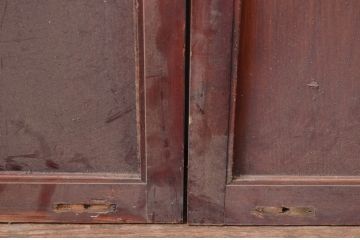 アンティーク建具　杉材一枚板　個性が光る凝ったデザインの板戸2枚セット(窓、引き戸)(R-080490)