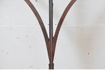 中古　建具　特注品　フルール・ド・リスモチーフが上品なアイアン(鉄製)フェンス4枚セット(面格子、鉄扉、フェンス)(R-080503)