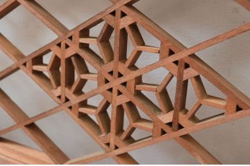 アンティーク建具　細かなデザインが魅力的な組子入り格子欄間1枚(明り取り、明かり取り、格子欄間、ランマ)(R-080512)