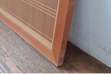 ビンテージ建具　両面ガラス　繊細な格子が目を惹く筬欄間2枚セット(格子欄間、間明かり取り、明り取り、オサランマ、おさらんま、ヴィンテージ)(R-080515)