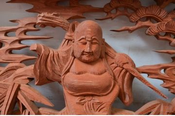 ビンテージ建具　井波彫刻　縁起の良い七福神の図柄が存在感を放つ両面彫刻欄間2枚セット(明かり取り、明り取り、ランマ、ヴィンテージ)(R-080516)
