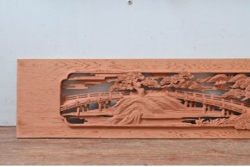 ビンテージ建具　杉材　職人技が光る!細部まで施された彫刻が目を惹く欄間2枚セット(明り取り、明かり取り、ランマ、ヴィンテージ)(R-080518)
