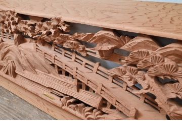 ビンテージ建具　杉材　職人技が光る!細部まで施された彫刻が目を惹く欄間2枚セット(明り取り、明かり取り、ランマ、ヴィンテージ)(R-080518)