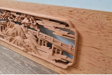 ビンテージ建具　杉材　職人技が光る!細部まで施された彫刻が目を惹く欄間2枚セット(明り取り、明かり取り、ランマ、ヴィンテージ)(R-080518)