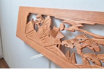 ヴィンテージ建具　昭和後期　杉材　松と山並み風景の彫刻欄間2枚セット　(R-080521)