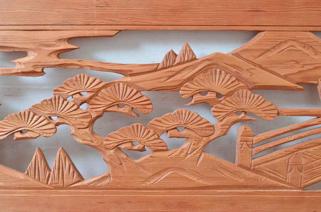 ヴィンテージ建具　昭和後期　杉材　松と山並み風景の彫刻欄間2枚セット　(R-080521)