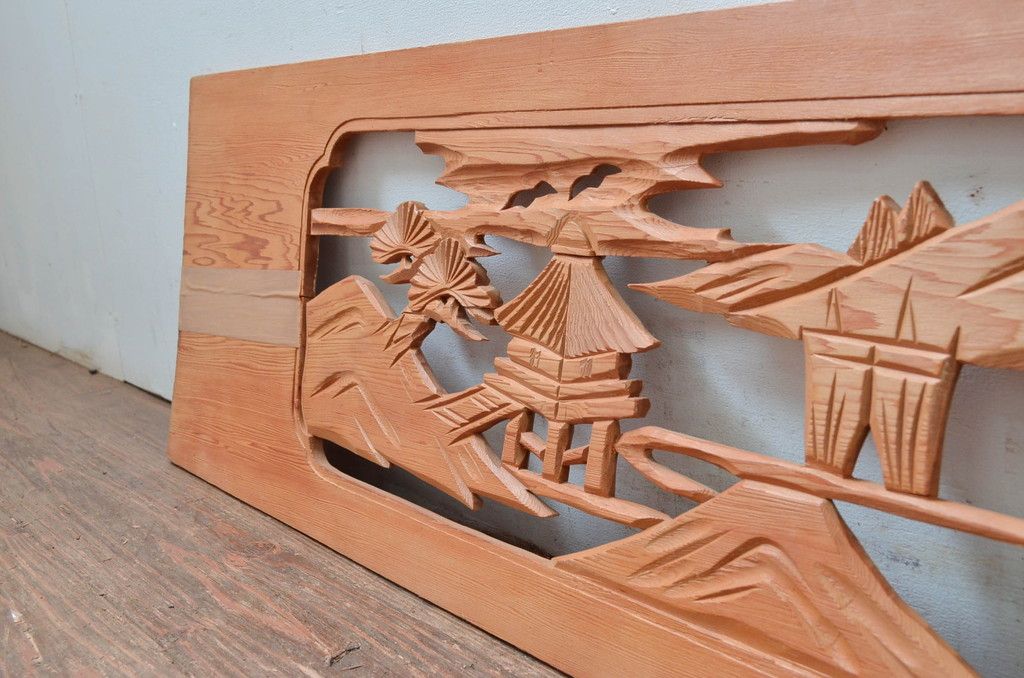 ヴィンテージ建具　昭和後期　杉材　松と山並み風景の彫刻欄間2枚セット　(R-080521)