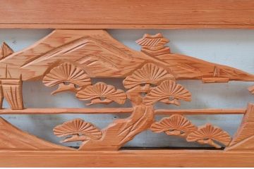 ヴィンテージ建具　昭和後期　杉材　松と山並み風景の彫刻欄間2枚セット　(R-080521)