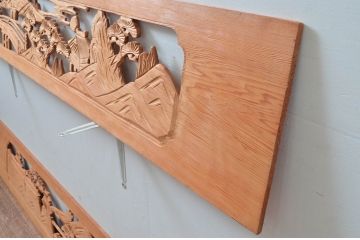ヴィンテージ建具　昭和後期　杉材　松と山並み風景の彫刻欄間2枚セット　(R-080521)