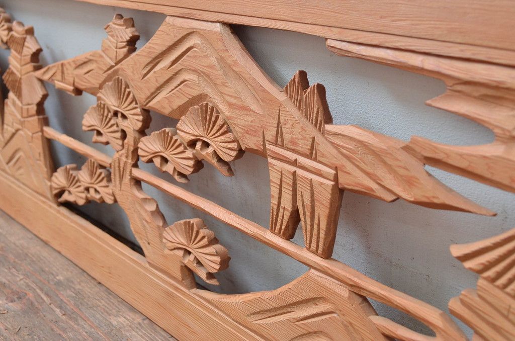 ヴィンテージ建具　昭和後期　杉材　松と山並み風景の彫刻欄間2枚セット　(R-080521)