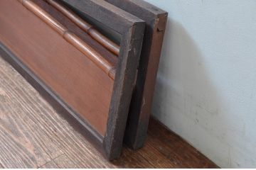 アンティーク建具　栗材　和モダンなデザインがかっこいい框組の欄間2枚セット(ランマ、明り取り、明かり取り、竹)(R-080525)