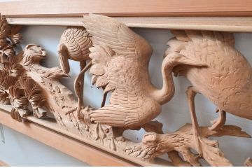 ビンテージ建具　井波彫刻　横山富介　松に鶴の繊細な彫刻が目を惹く欄間2枚セット(明かり取り、明り取り、ヴィンテージ)(R-080530)