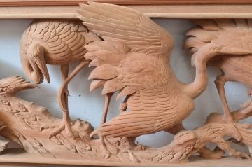 ビンテージ建具　井波彫刻　横山富介　松に鶴の繊細な彫刻が目を惹く欄間2枚セット(明かり取り、明り取り、ヴィンテージ)(R-080530)