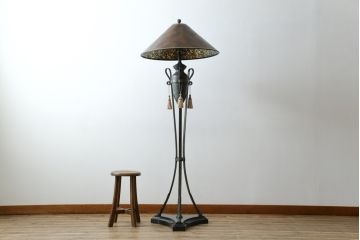 中古　美品　イギリス　MAITLAND-SMITH(メートランドスミス)　細部まで意匠を凝らした高級感のあるデザインが魅力的なフロアスタンド(フロアランプ、スタンド照明、シェードライト、英国)(定価推定40万円以上)(R-080540)