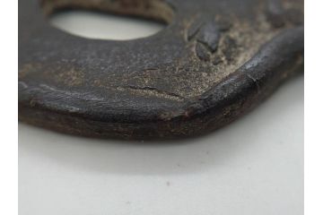 時代武具　鉄地　瓜形　透かし　龍の図　波に千鳥図　匠の美技が光る鍔2点セット(彫刻、刀装具)(R-080544)