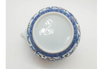 源右衛門　有田焼　古伊万里風　牡丹絵　緻密で華麗な色彩が見事な茶器セット(草花紋、金彩、土瓶、急須、湯呑み、湯飲み5客、湯のみ茶碗、蓋付、茶道具、煎茶、和食器、共箱付き、裏印)(R-080548)