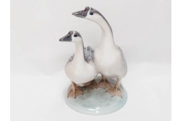 デンマーク　ROYAL COPENHAGEN(ロイヤルコペンハーゲン)　「ペアのガチョウ」　2068　仲睦まじい姿に心がほっこりするフィギュリン(鳥、置物、ディスプレイ、陶器、オブジェ、北欧)(R-080550)