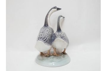 デンマーク　ROYAL COPENHAGEN(ロイヤルコペンハーゲン)　「ペアのガチョウ」　2068　仲睦まじい姿に心がほっこりするフィギュリン(鳥、置物、ディスプレイ、陶器、オブジェ、北欧)(R-080550)