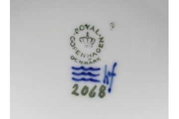 デンマーク　ROYAL COPENHAGEN(ロイヤルコペンハーゲン)　「ペアのガチョウ」　2068　仲睦まじい姿に心がほっこりするフィギュリン(鳥、置物、ディスプレイ、陶器、オブジェ、北欧)(R-080550)