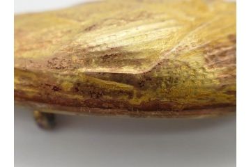 彫金家　信田洋　「竹の子」　Silver(シルバー)　春の息吹を感じさせる帯留(タケノコ、銀、台座、帯留め、着物道具、和装小物、アクセサリー共箱付き)(R-080551)