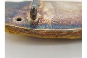 彫金家　信田洋　「竹の子」　Silver(シルバー)　春の息吹を感じさせる帯留(タケノコ、銀、台座、帯留め、着物道具、和装小物、アクセサリー共箱付き)(R-080551)