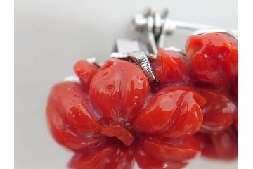 時代物　赤珊瑚　彫刻　色鮮やかな帯留(花、サンゴ、帯留め、着物道具、和装小物、アクセサリー、ブローチ)(R-080552)