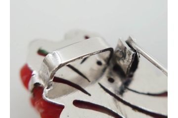 時代物　赤珊瑚　彫刻　色鮮やかな帯留(花、サンゴ、帯留め、着物道具、和装小物、アクセサリー、ブローチ)(R-080552)